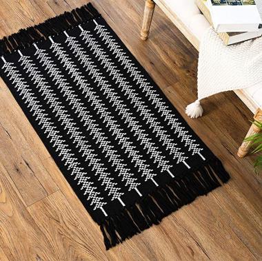 Black Small Boho Rug, Boho Bathroom Rug, Patterned Bath Mat, Woven Black Striped Rug for Bedroom Living Room, Sink Kitchen Boho Rug with Tassel 2'x4.3'