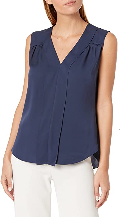Theory Women's V Flap Top
