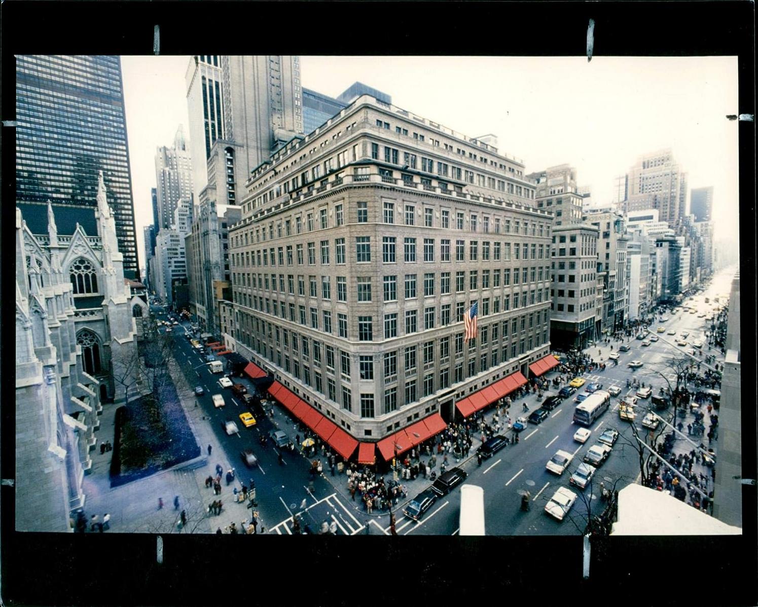 Saks Fifth Avenue - Vintage Press Photo