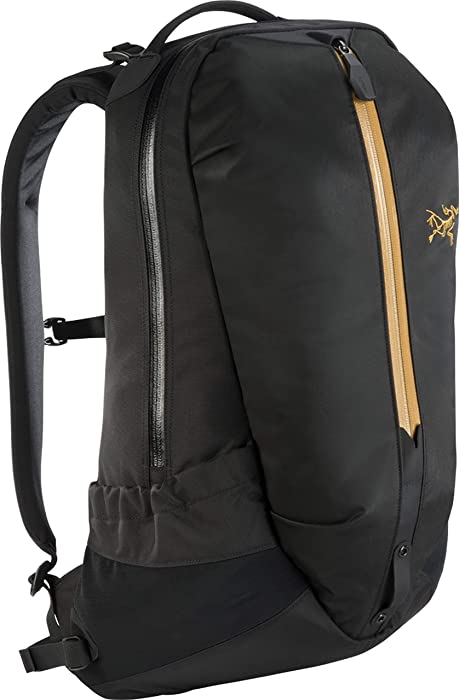 Arc'teryx Arro 22 Backpack | Urban Commuter Backpack | 24K Black, One Size