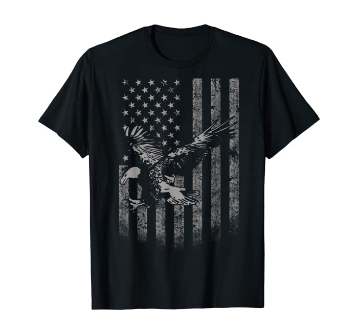 American Flag Flying Eagle USA Distressed Design Gift Idea T-Shirt