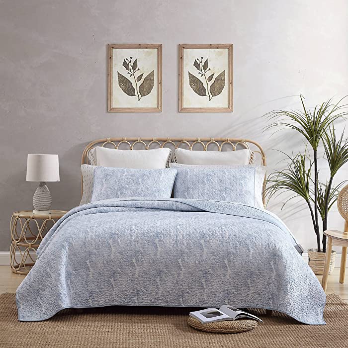 Tommy Bahama | Distressed Collection | Quilt Set - 100% Cotton, Lightweight & Breathable Bedding, Reversible & Ideal for All Seasons, Pre-Washed for Added Softness, King, Blue