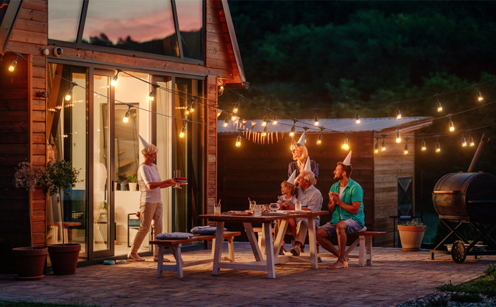 Outdoor string lights