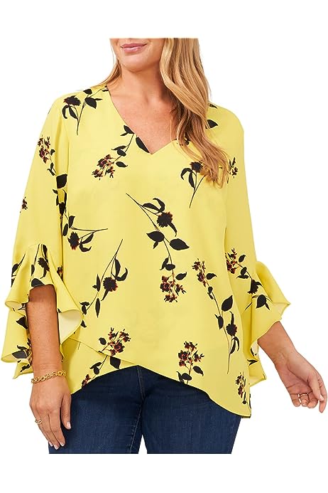 Plus Size Flutter Sleeve V-Neck Sparse Blooms Tunic