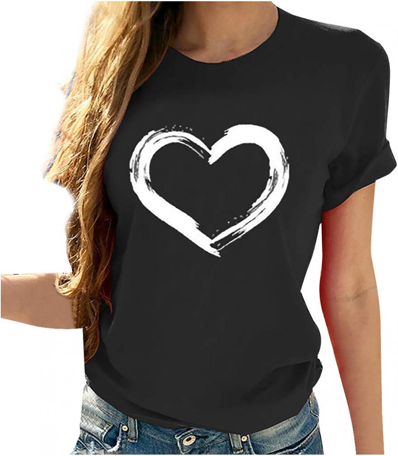 DASAYO Women's Heart-Shaped Funny Graphics Tee Top Short Sleeve Crewneck t-Shirt Tees Casual Summer Fashion Cute Tops Shirts