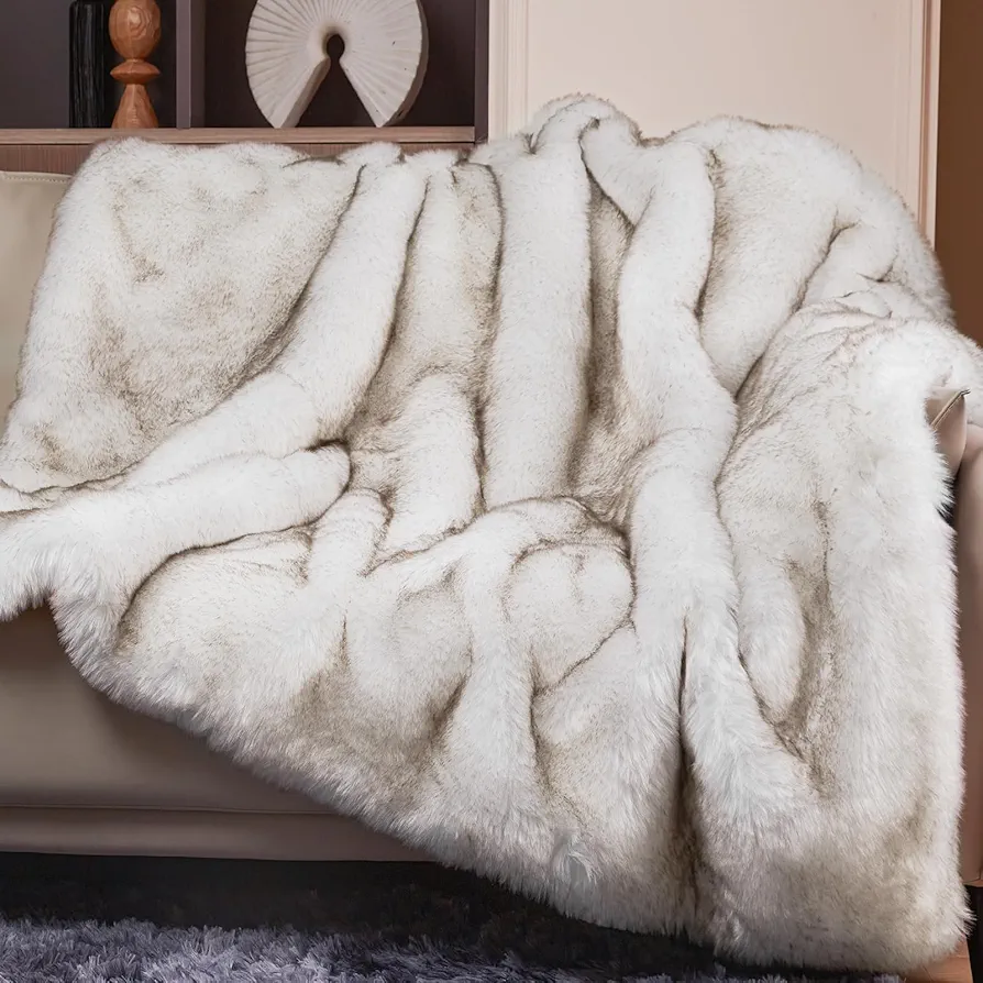 Touchat Luxury 1000GSM Faux Fur Throw Blanket, Super Thick Warm Cozy Grey Blankets for Couch Bed Sofa, Plush Fuzzy Elegant Soft Reversible Mink Blanket for Living Room Bedroom 50x60,White