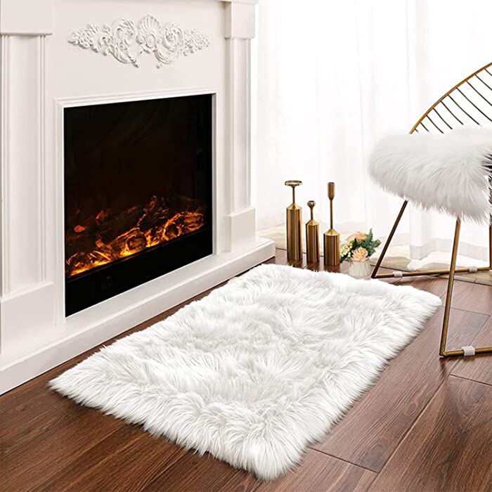 Latepis White Sheepskin Rug 2x3, Faux Fur Sheepskin Rug for Living Room, Fluffy Washable Rug for Bedroom, Nursery Room, Luxury Room Decor, Furry Rug, Rectangle