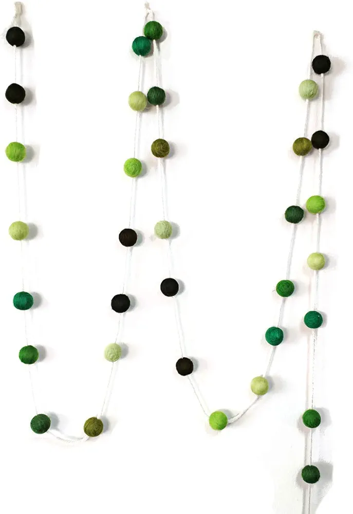 9FT Long 35 Felt Balls (20mm) Wool Felt Ball Garland, 100% Wool Felt Ball Adjustable Pom Pom Garland, Green Handmade Wool Felt Ball for Birthday Party Easter Room Decoration